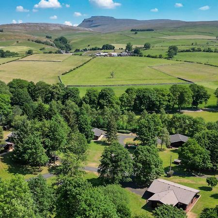 Pinecroft Lodges Ingleton  Exterior photo